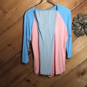 Lularoe Bundle TWO SHIRTS ONE LEGGING!